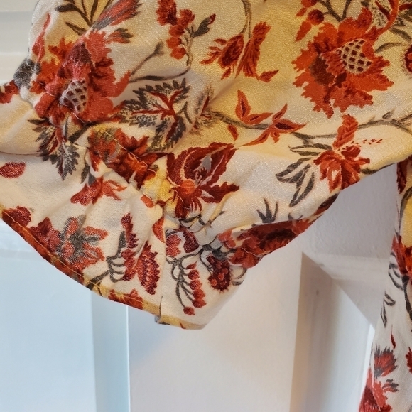 Lucky brand floral pepplin short sleeve high low blouse - Picture 4 of 13